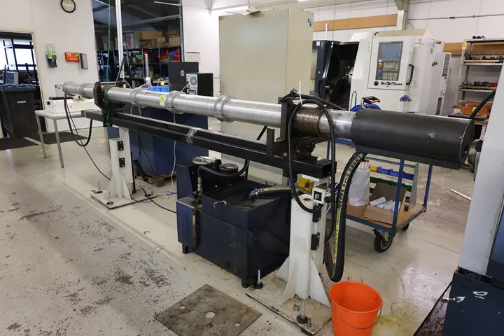 LNS Hydrobar Werkstoffzuführung Typ: 3.16-HS-4.4